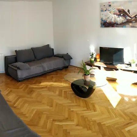 Апартаменты Local Lifestyle *